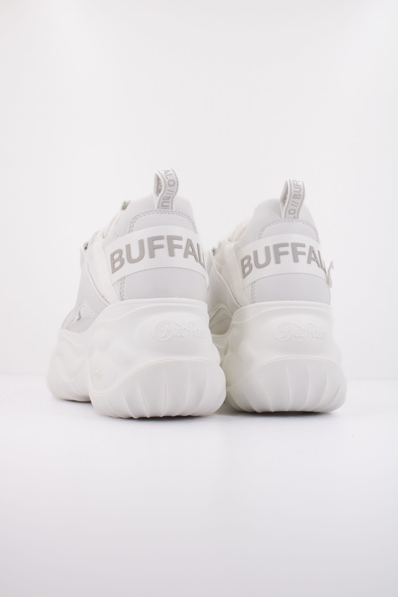 BUFFALO BLADER MATCHA en color BLANCO (4)
