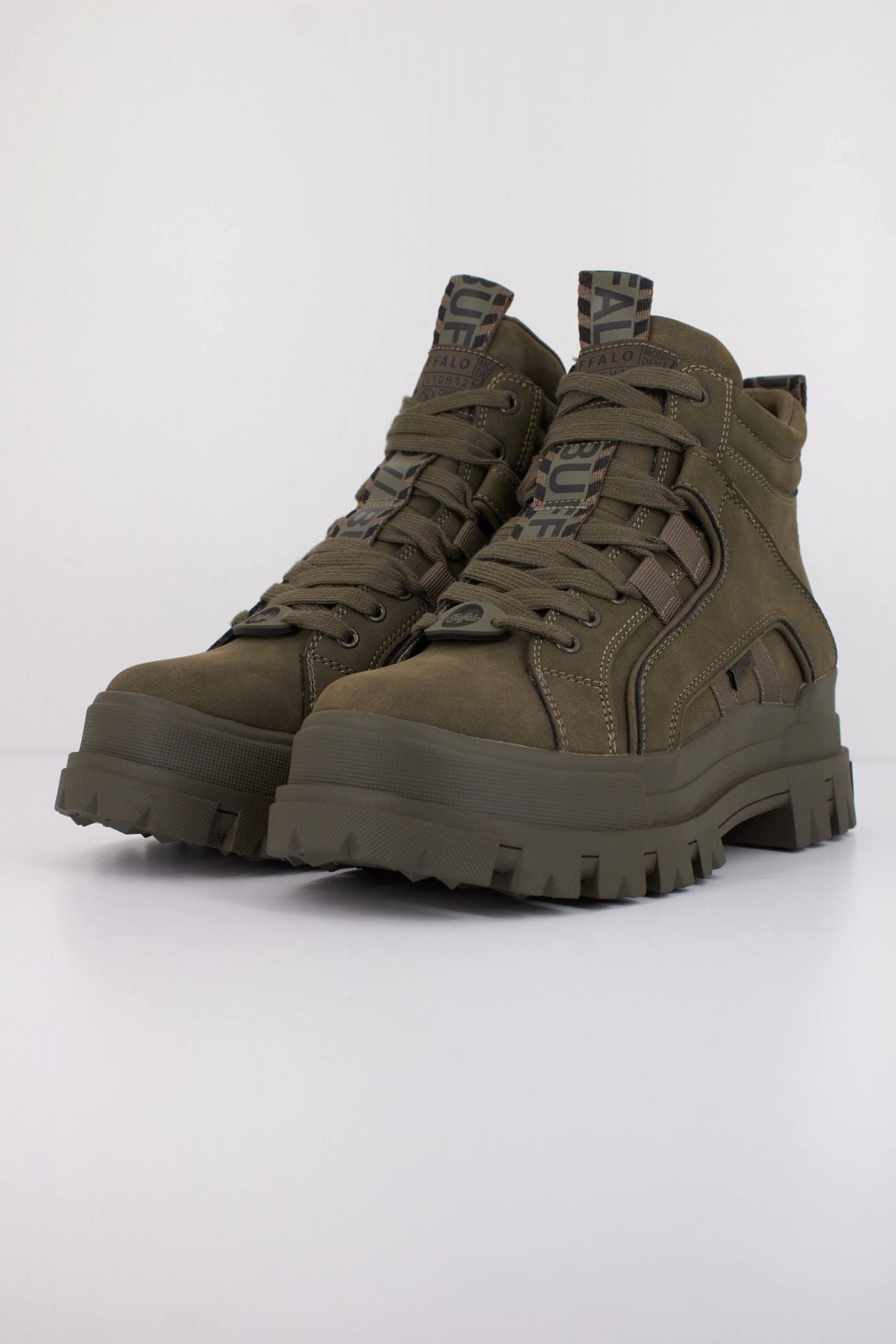 BUFFALO ASPHA NC MID VEGAN NU en color VERDE (2)