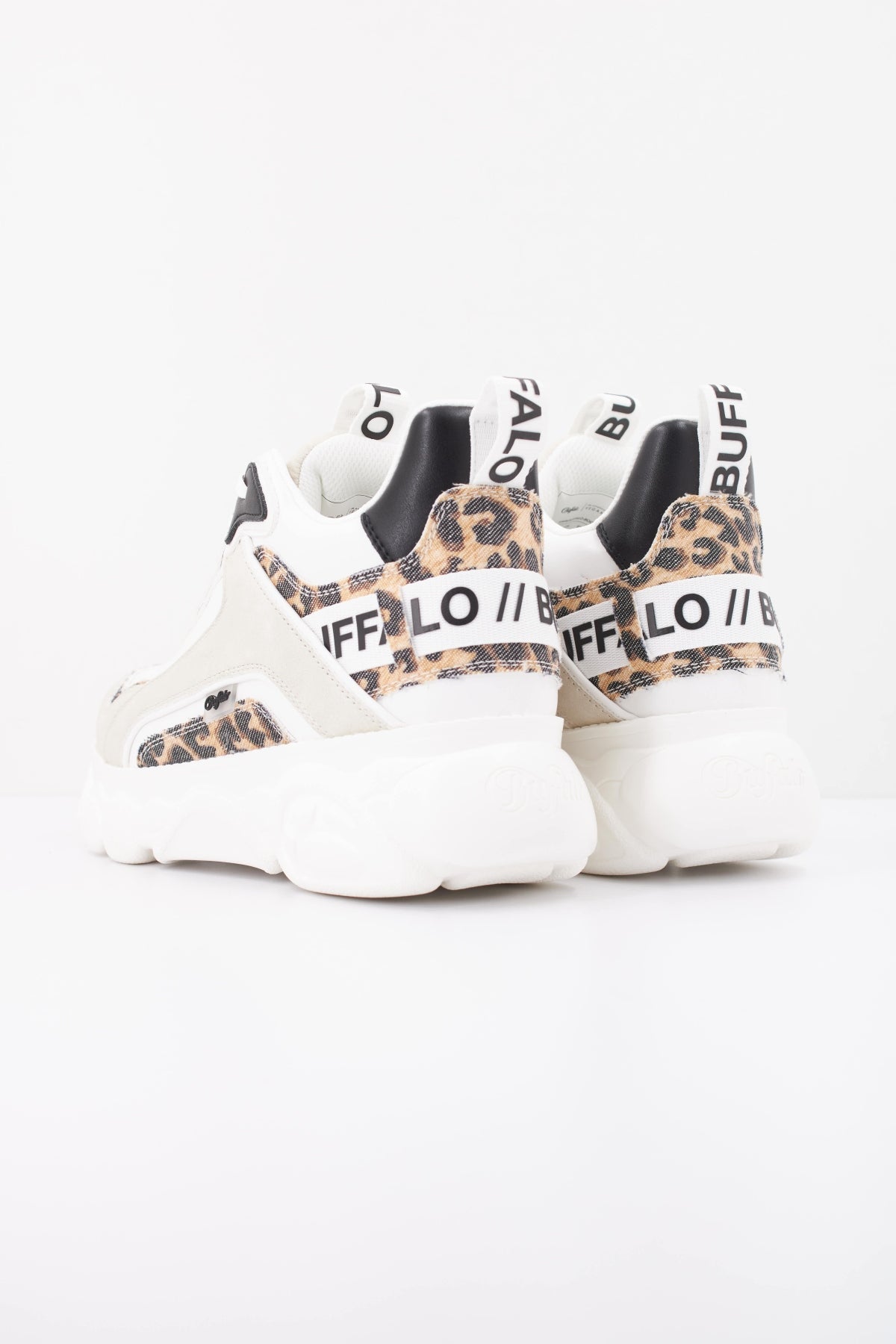 BUFFALO CLD CHAI en color BLANCO (4)