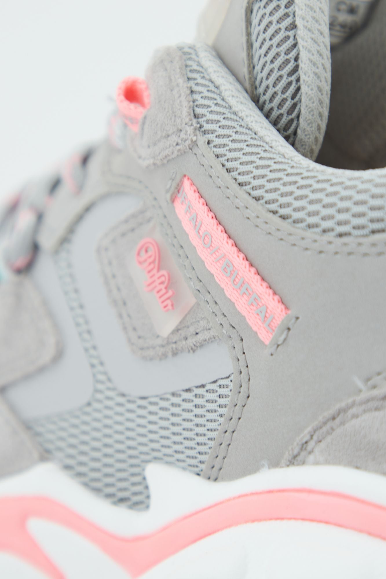 BUFFALO B.NCE S2 en color GRIS (4)