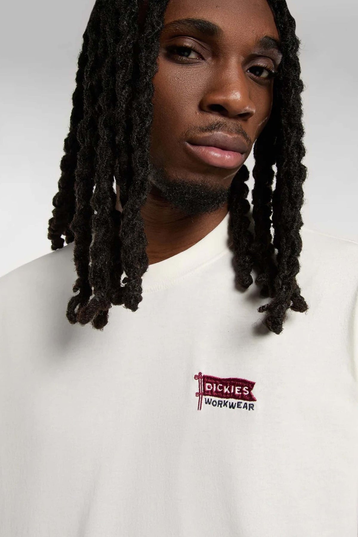 DICKIES FLAG TEE SS en color BLANCO (3)