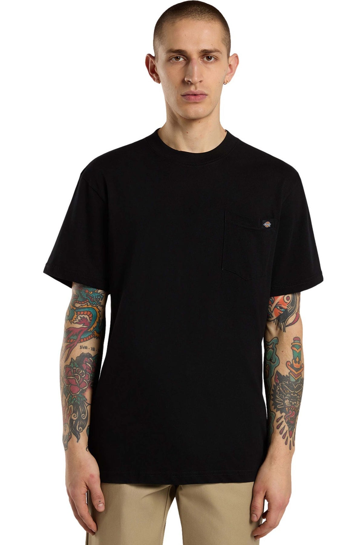 DICKIES SS POCKET TEE RELAXED en color NEGRO (3)