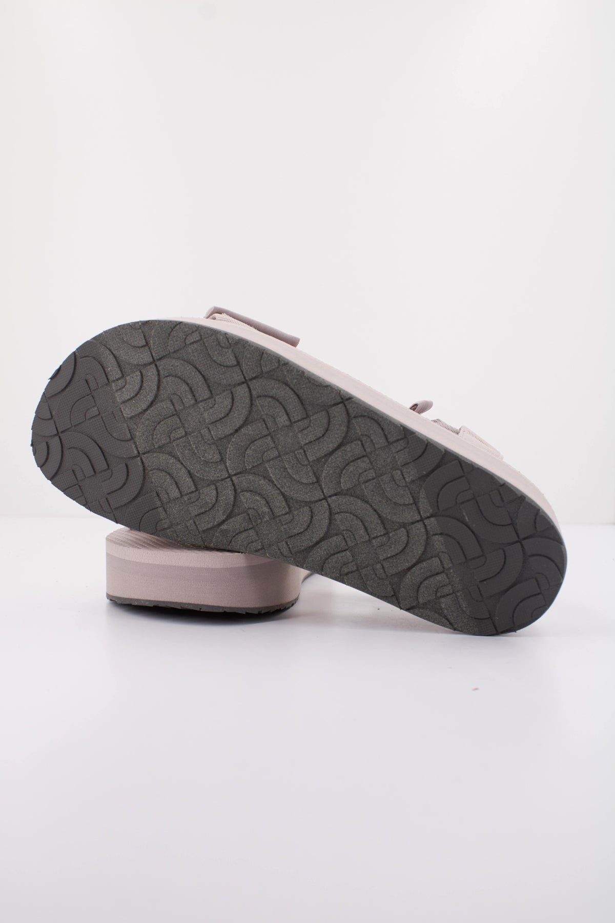 THE NORTH FACE W SKEENA PLATFORM MOON en color GRIS (5)
