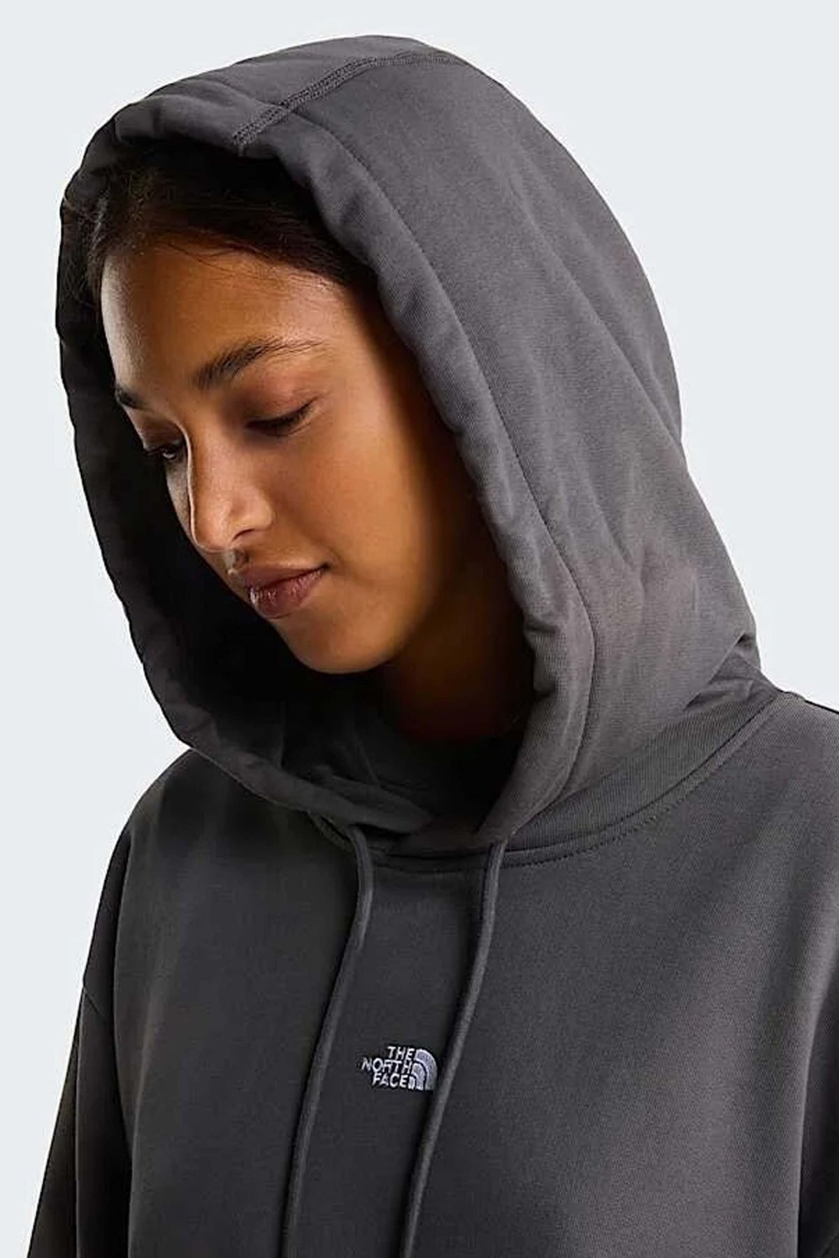 THE NORTH FACE U ESSENTIAL R en color GRIS (4)