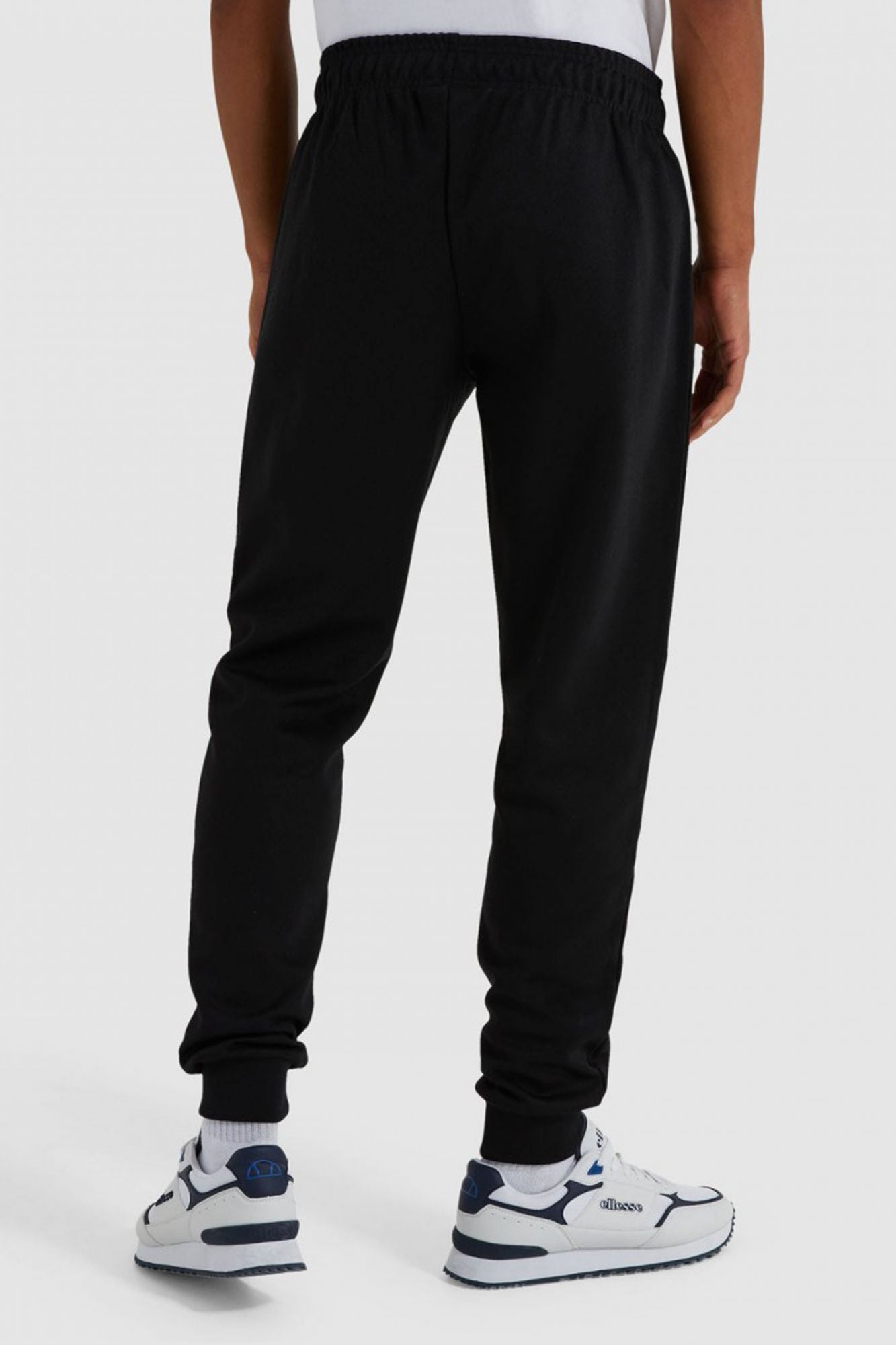ELLESSE BERTONI TRACK en color NEGRO (3)