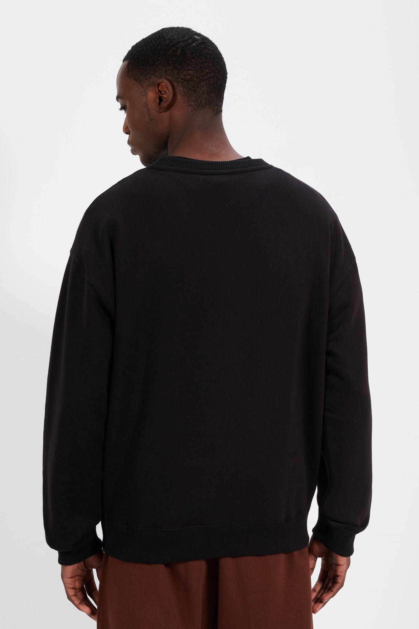 ELLESSE REGNO SWEATSHIRT en color NEGRO (3)