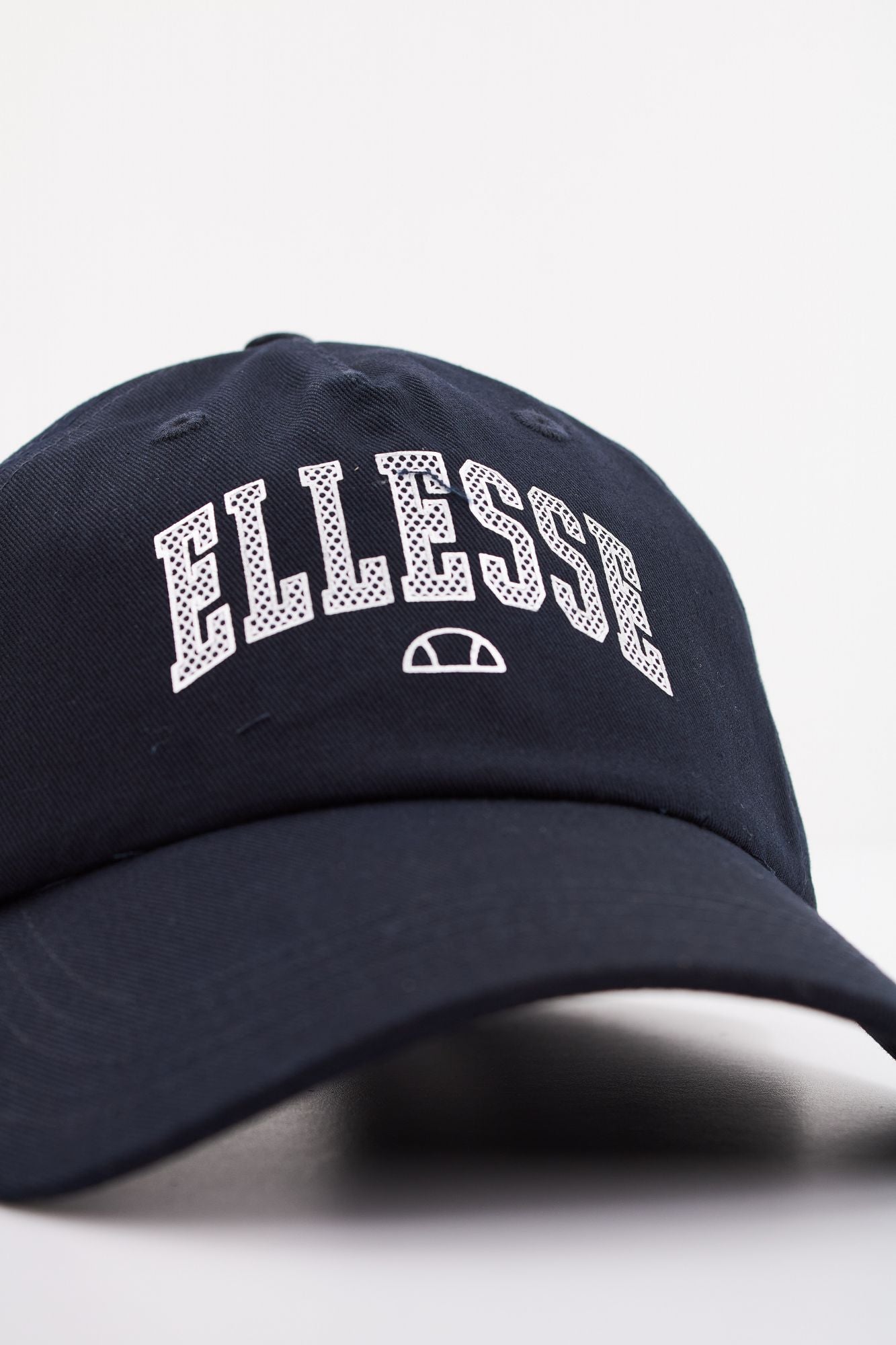 ELLESSE BETANO CAP en color AZUL (4)