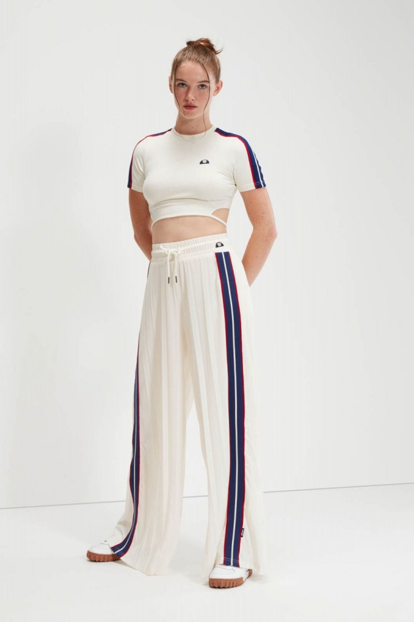 ELLESSE MALDONADO CROP T SHIRT en color BLANCO (6)