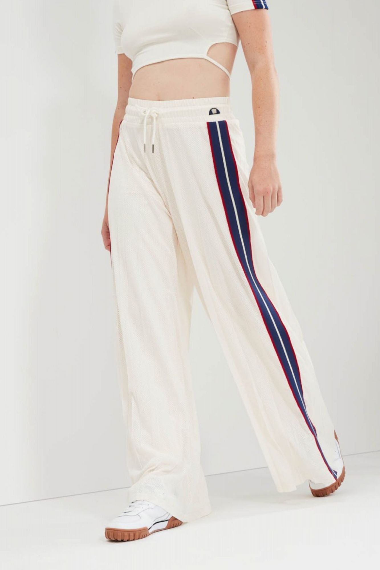 ELLESSE LILLIE TRACK PANT en color BLANCO (1)