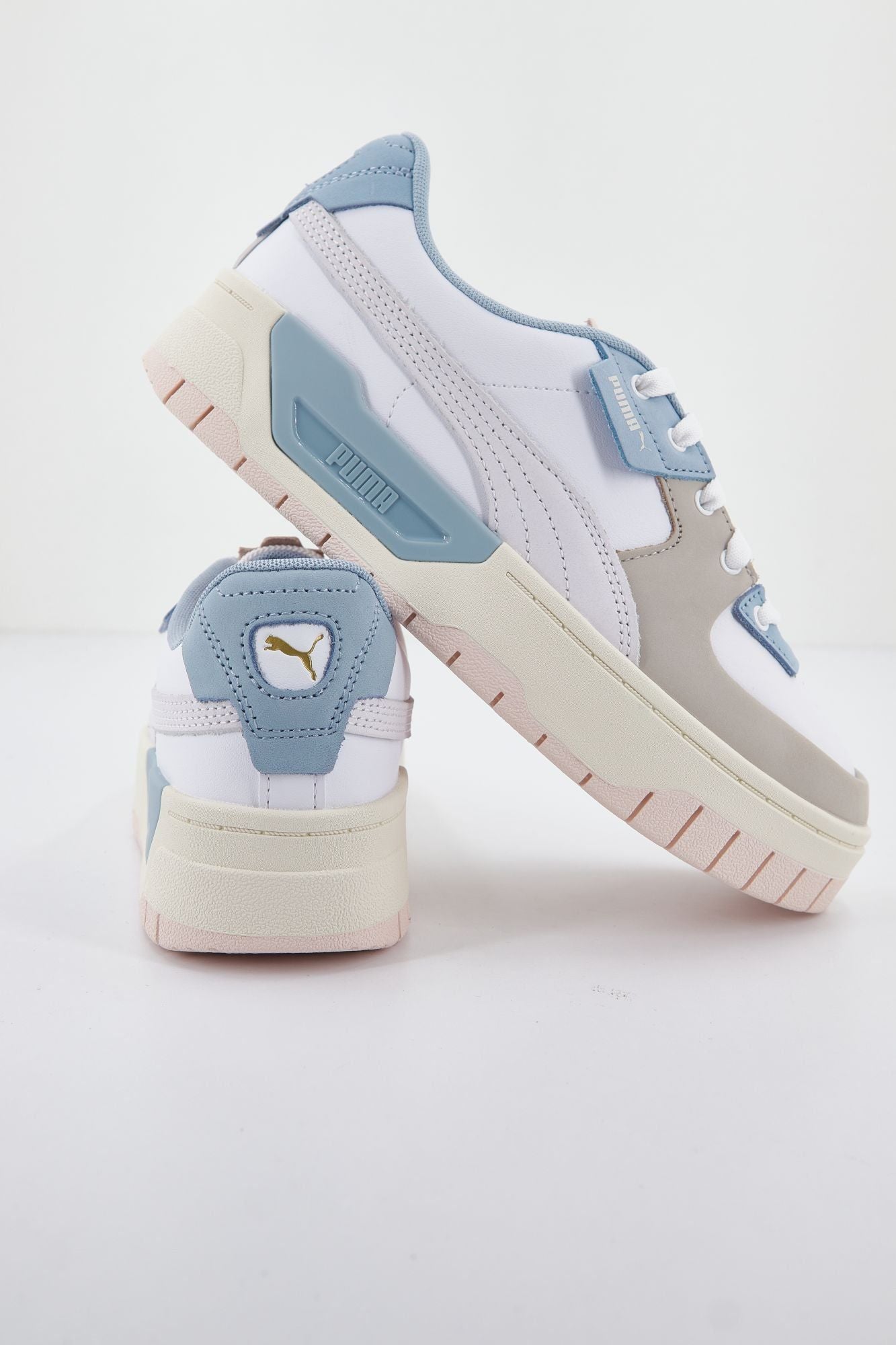 PUMA CALI DREAM PASTEL en color BLANCO (3)