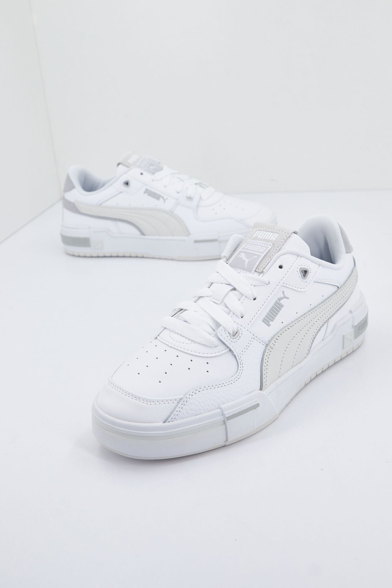 PUMA CA PRO GLITCH en color BLANCO (1)