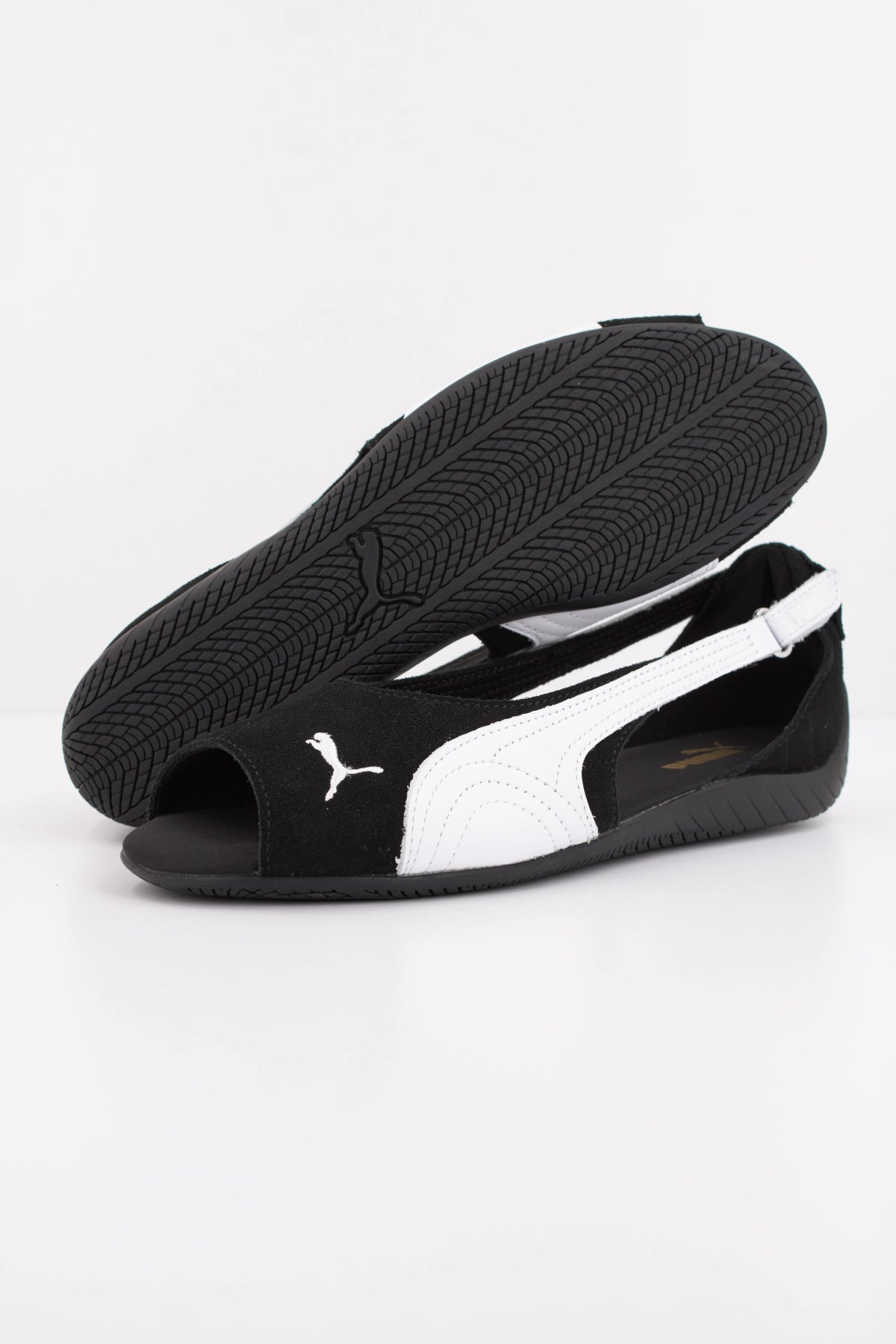 PUMA SPEEDCAT SANDAL en color NEGRO (5)