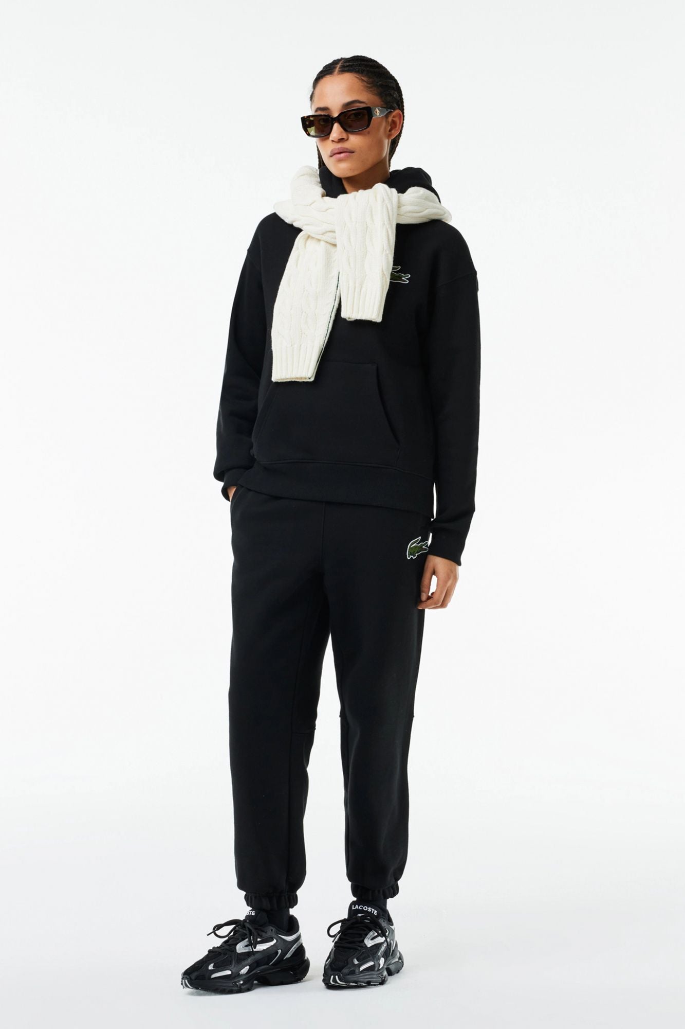 LACOSTE LOOSE FIT en color NEGRO (4)