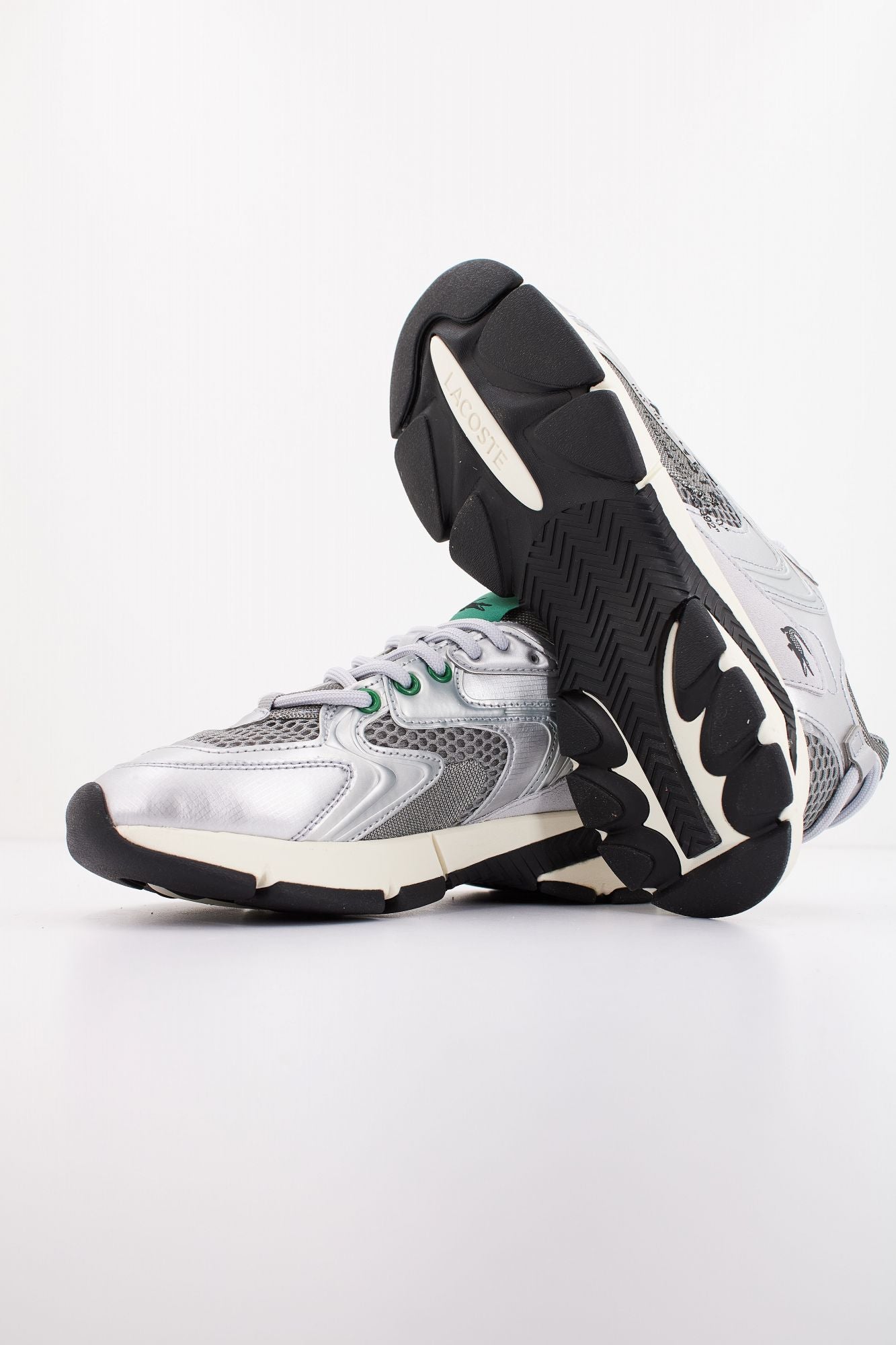 LACOSTE NEO TEXTILE AND LEAT en color PLATA (4)