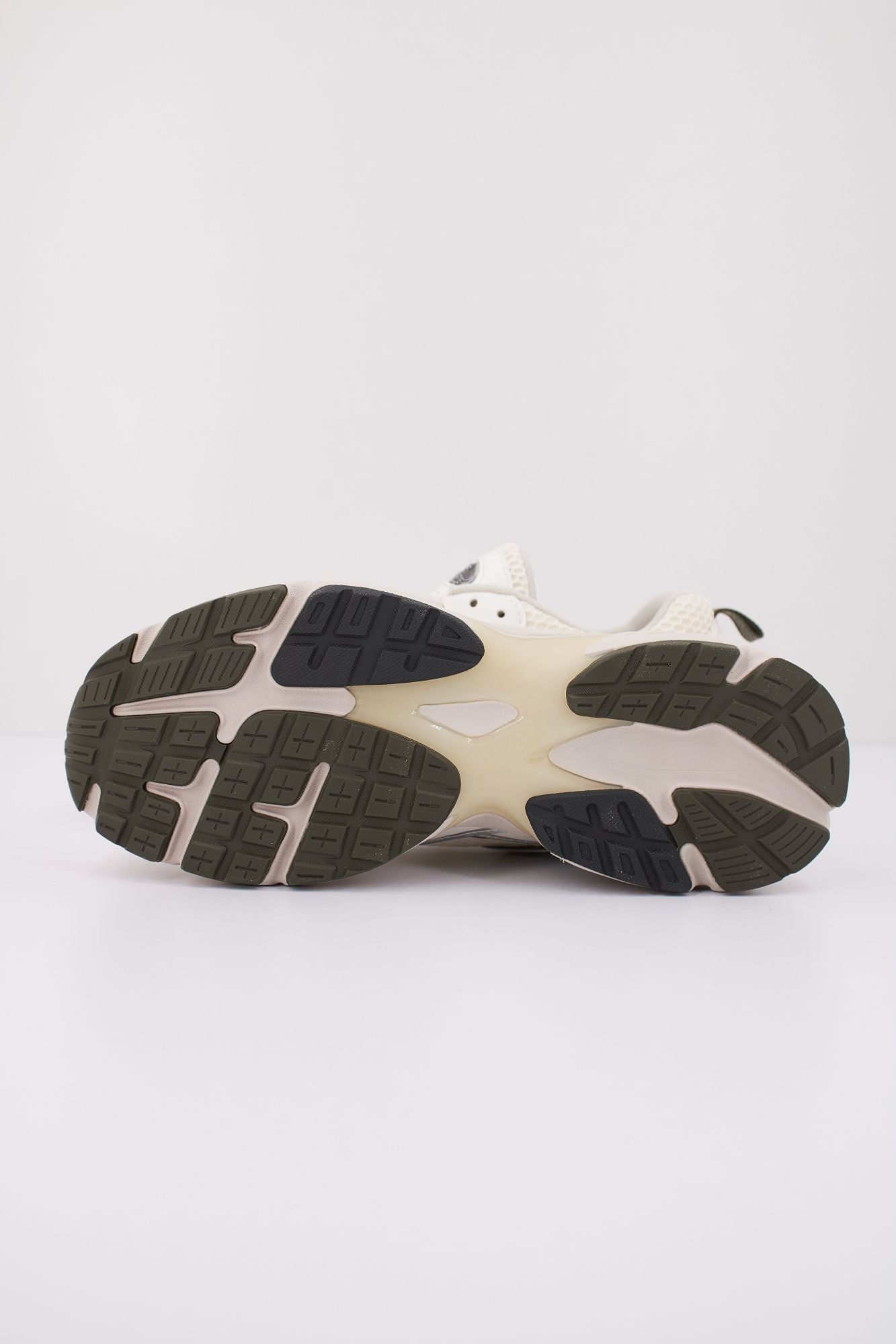 LACOSTE STORM 2K en color BLANCO (5)