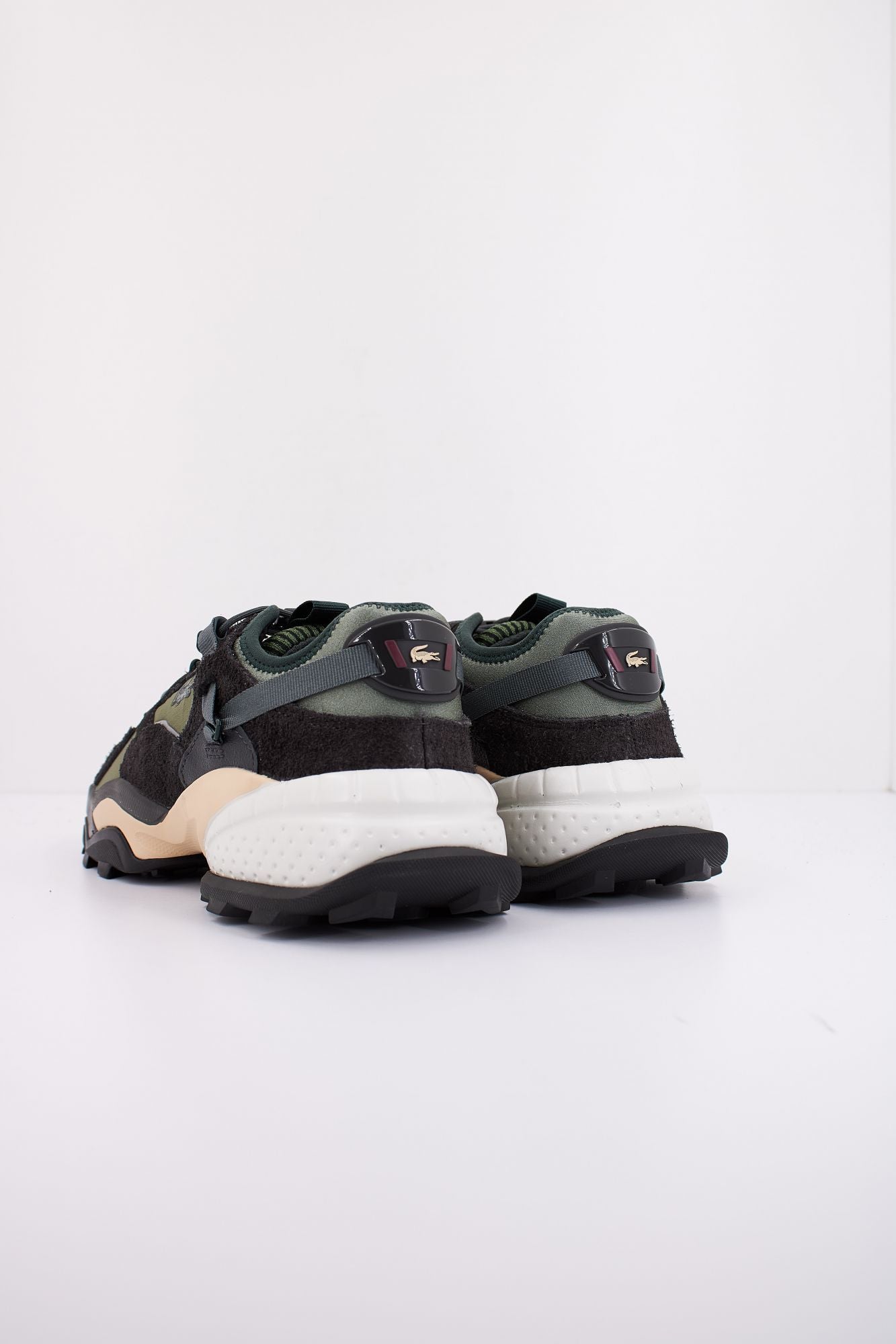 LACOSTE L-GUARD BREAKER OUTDOOR en color VERDE (4)