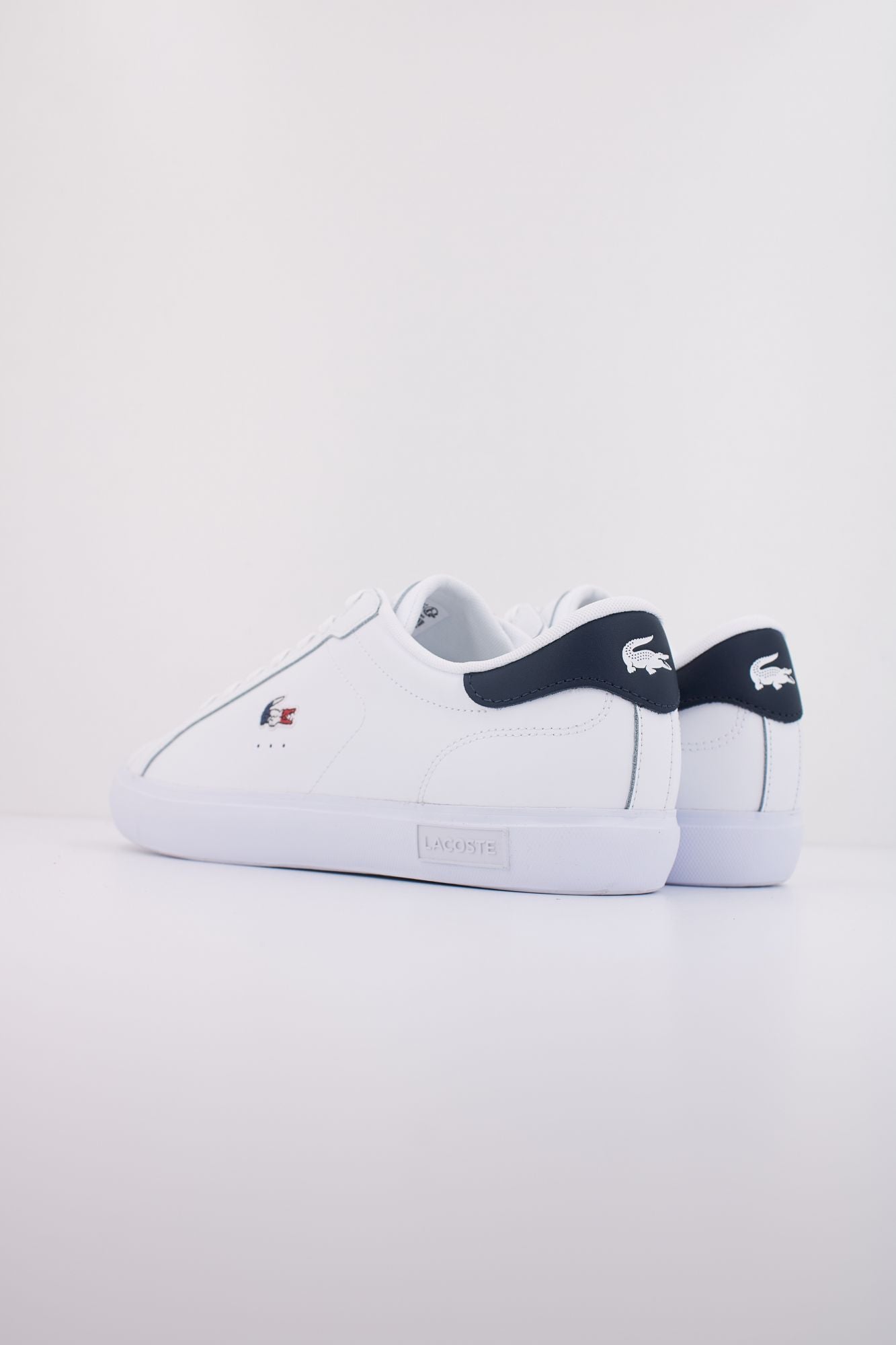 LACOSTE POWERCOURT en color BLANCO (4)