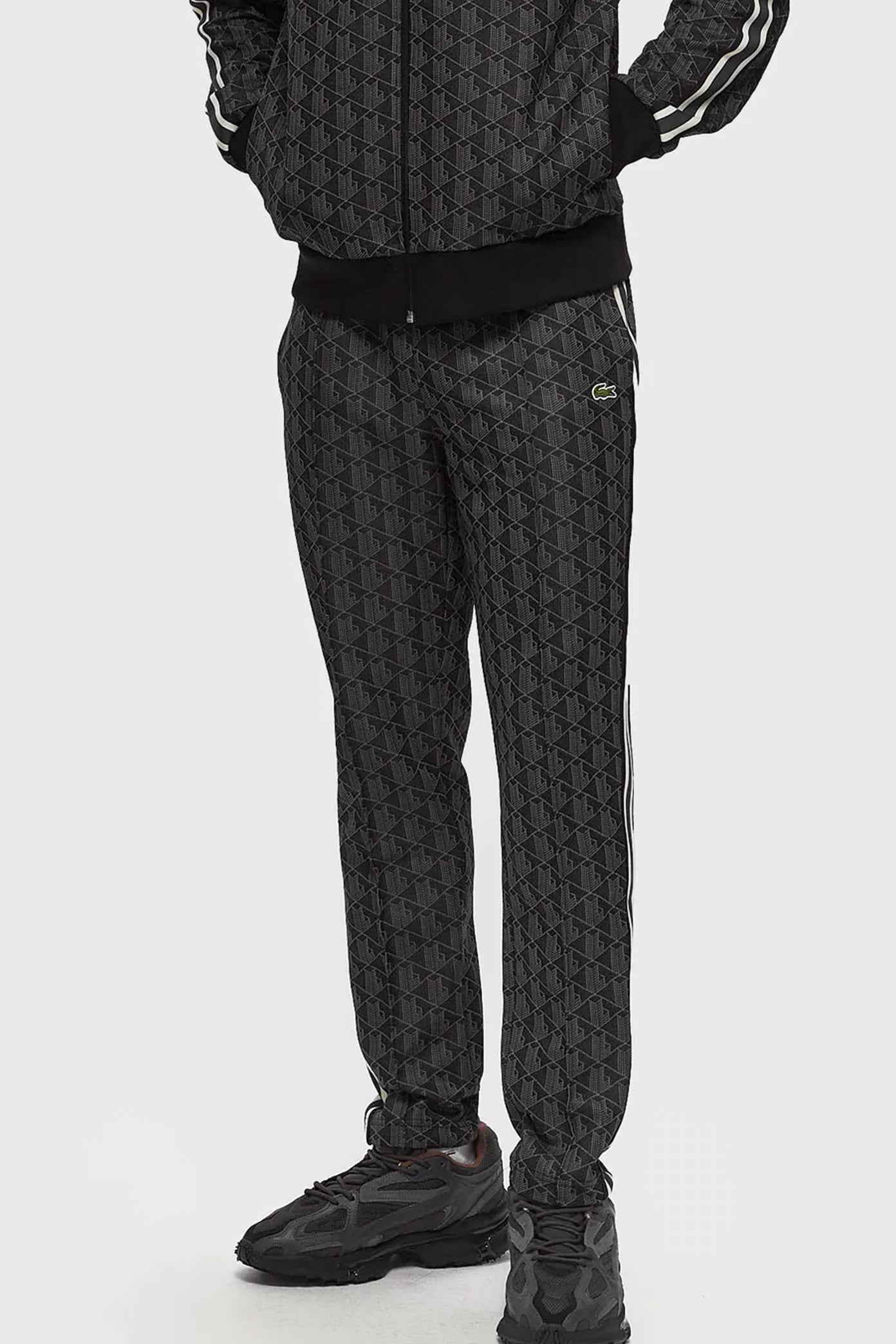 LACOSTE TRACKSUIT TROUSERS en color NEGRO (1)