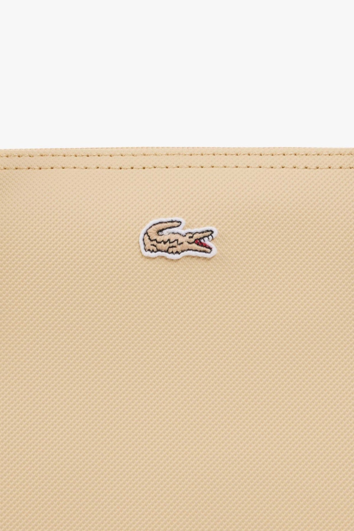 LACOSTE TOTE BAG en color BEIS (3)