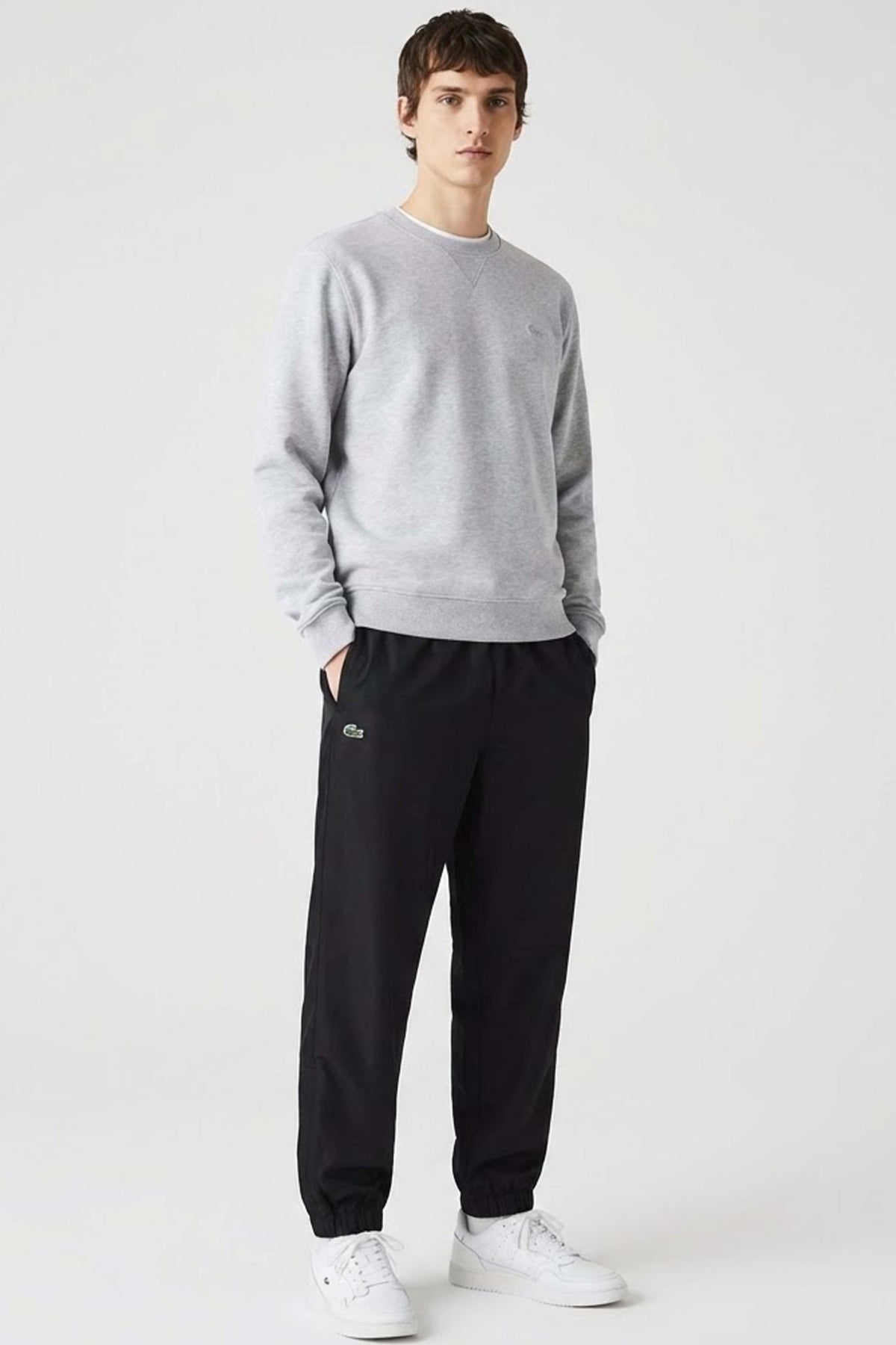 LACOSTE PANTS en color NEGRO (1)