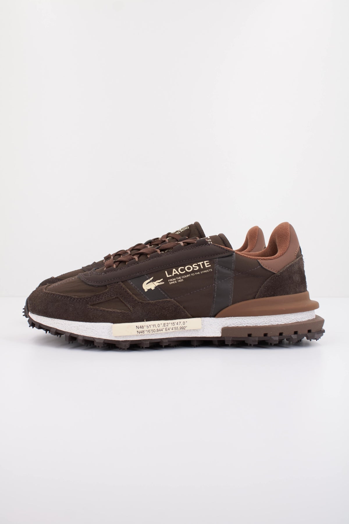 LACOSTE ELITE ACTIVE en color MARRON (1)