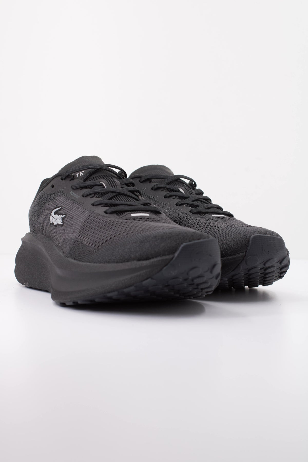 LACOSTE 52SMA0181 NEO RUN2 en color NEGRO (2)