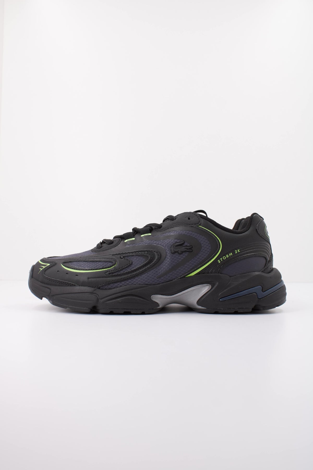 LACOSTE STORM 96 en color NEGRO (1)