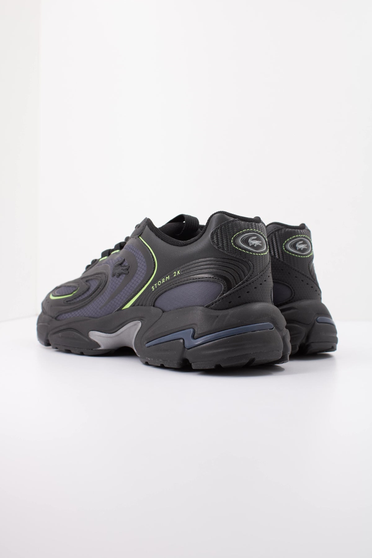 LACOSTE STORM 96 en color NEGRO (4)