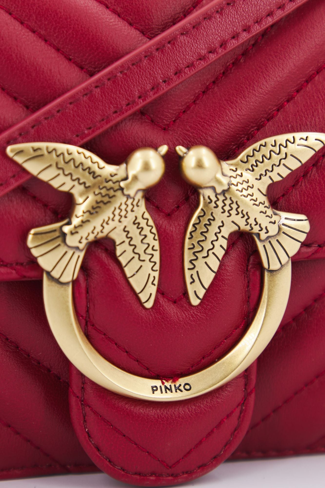 PINKO LOVE MINI ICON CHEVRON en color ROJO (4)
