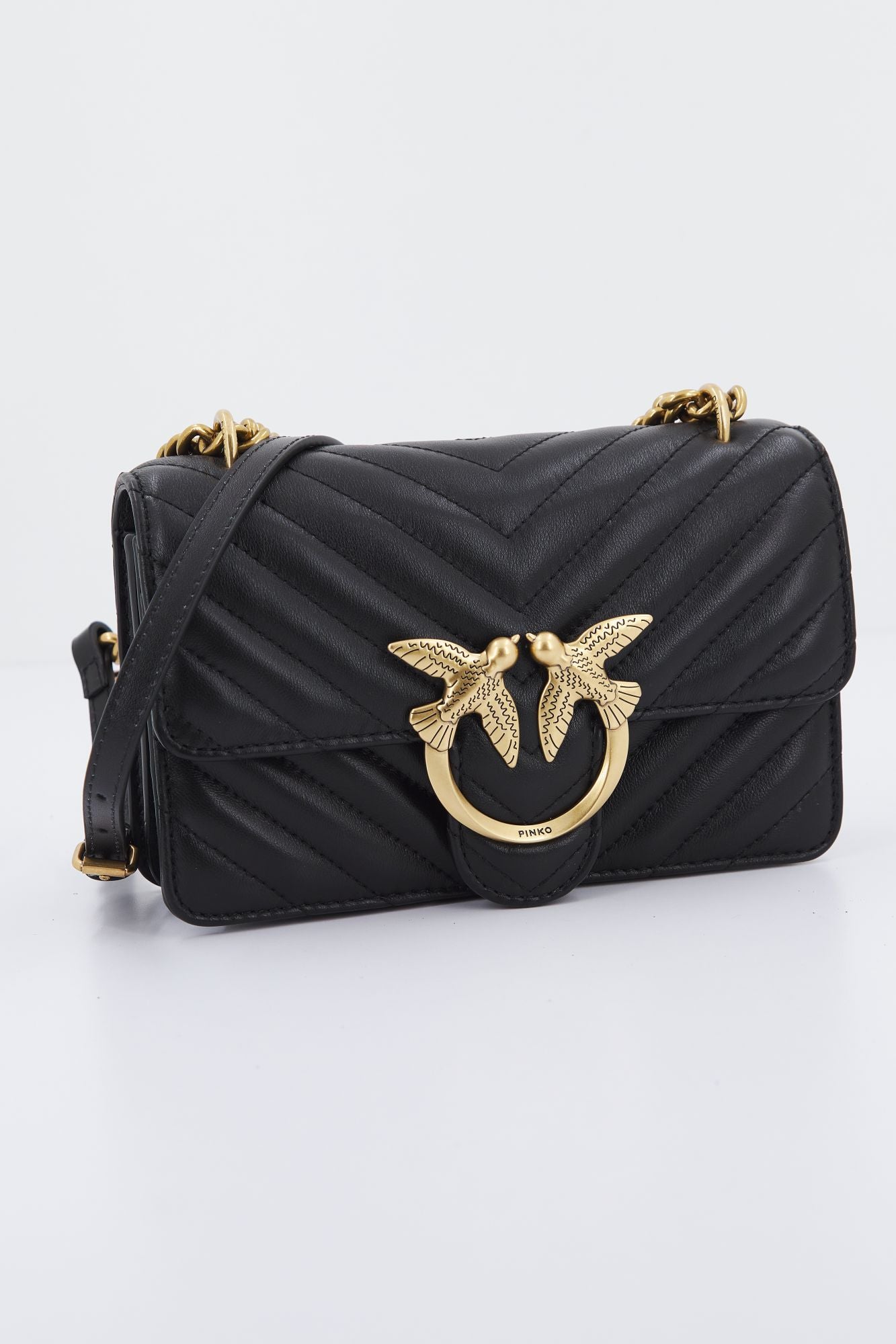PINKO LOVE MINI ICON CHEVRON en color NEGRO (1)