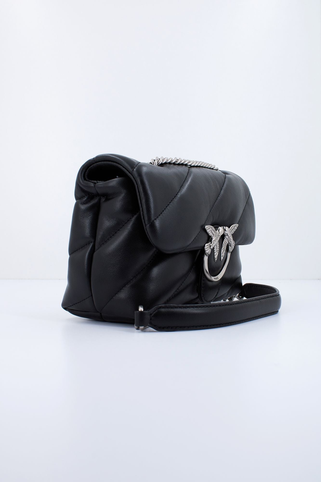 PINKO LOVE MINI PUFF CL SHEEP en color NEGRO (3)