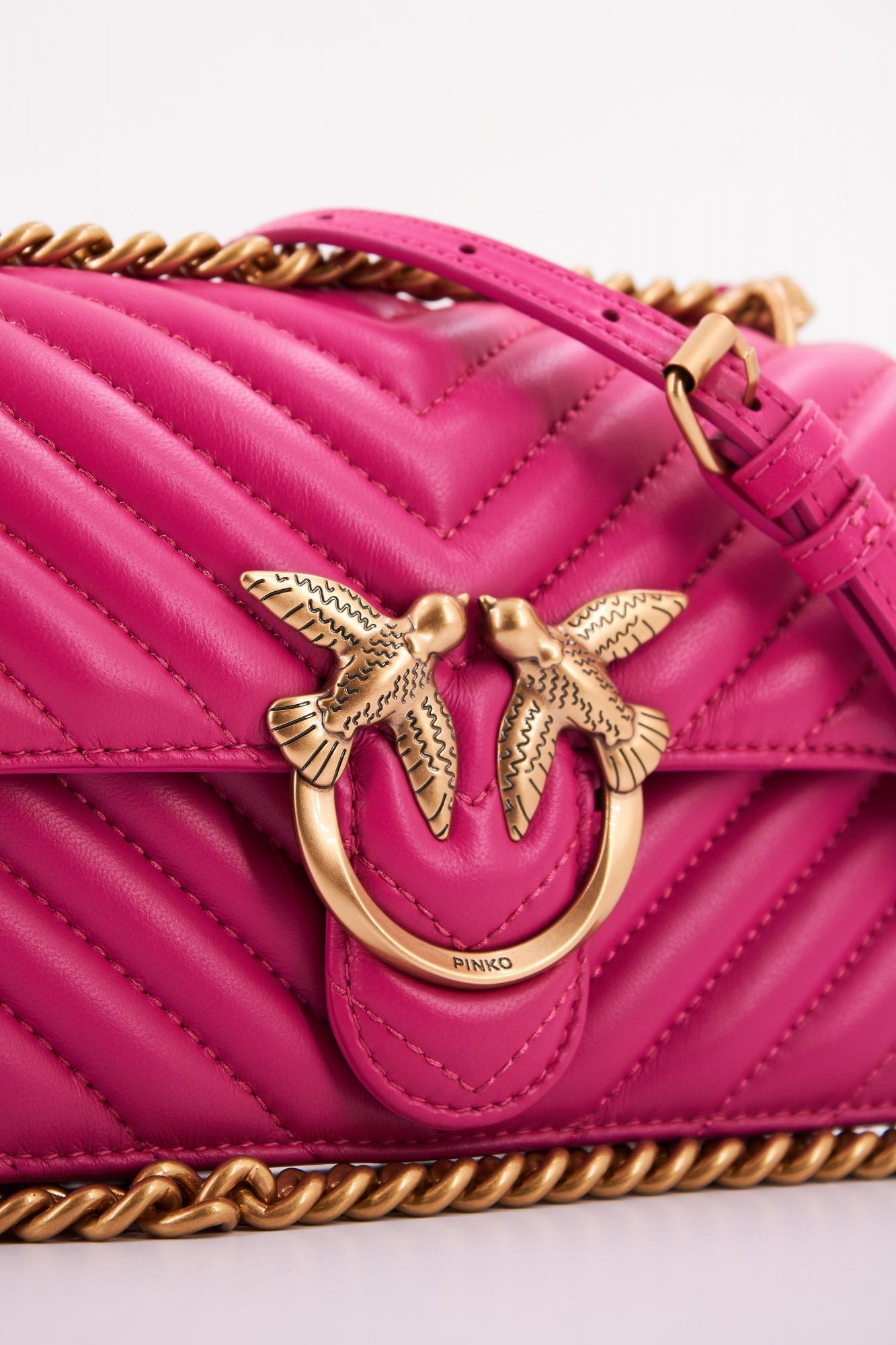 PINKO LOVE ONE MINI DC SHEEP en color ROSA (4)