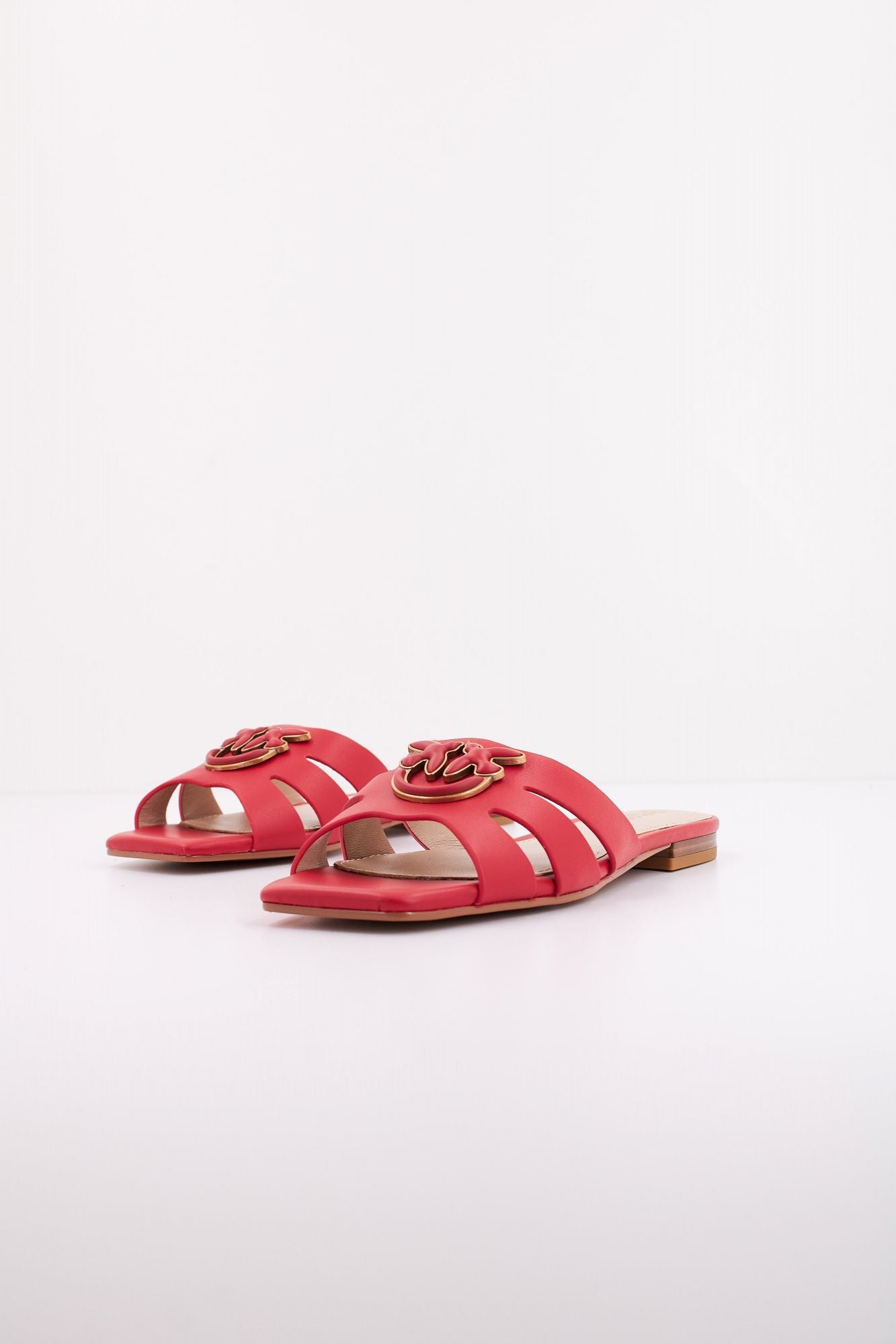 PINKO P003 MARLI 09 SLIPPER en color ROJO (2)
