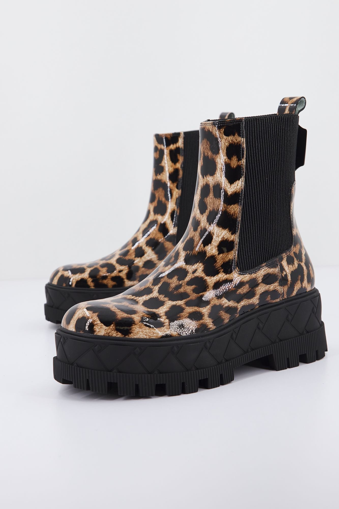 KURT GEIGER LONDON LONDON CHELSEA-MID en color ANIMAL PRINT (1)