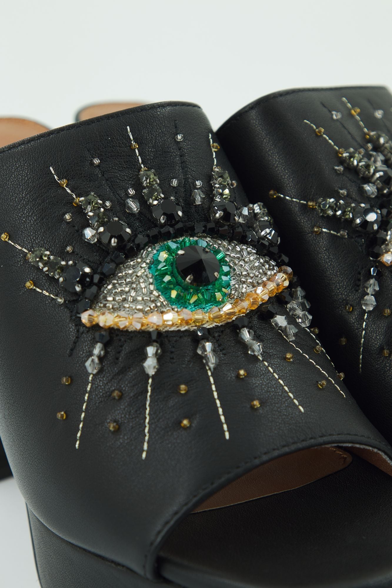 KURT GEIGER LONDON BREE EYE en color NEGRO (3)