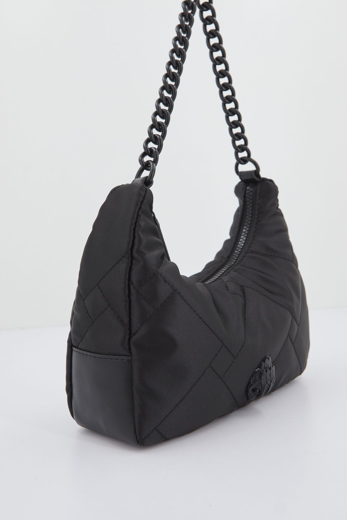 KURT GEIGER LONDON RECYCLED MULTI CROSS BODY en color NEGRO (2)