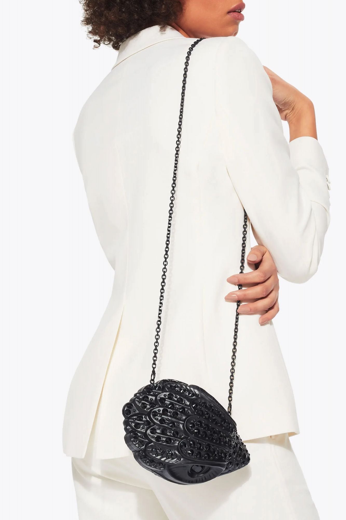 KURT GEIGER LONDON EAGLE CLUTCH en color NEGRO (2)