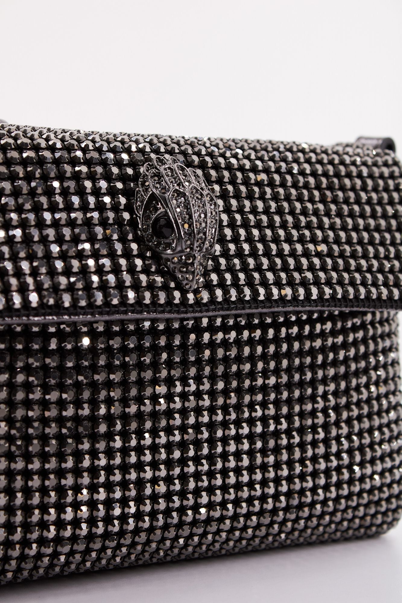 KURT GEIGER LONDON SM PARTY SHOULDER BAG en color GRIS (4)