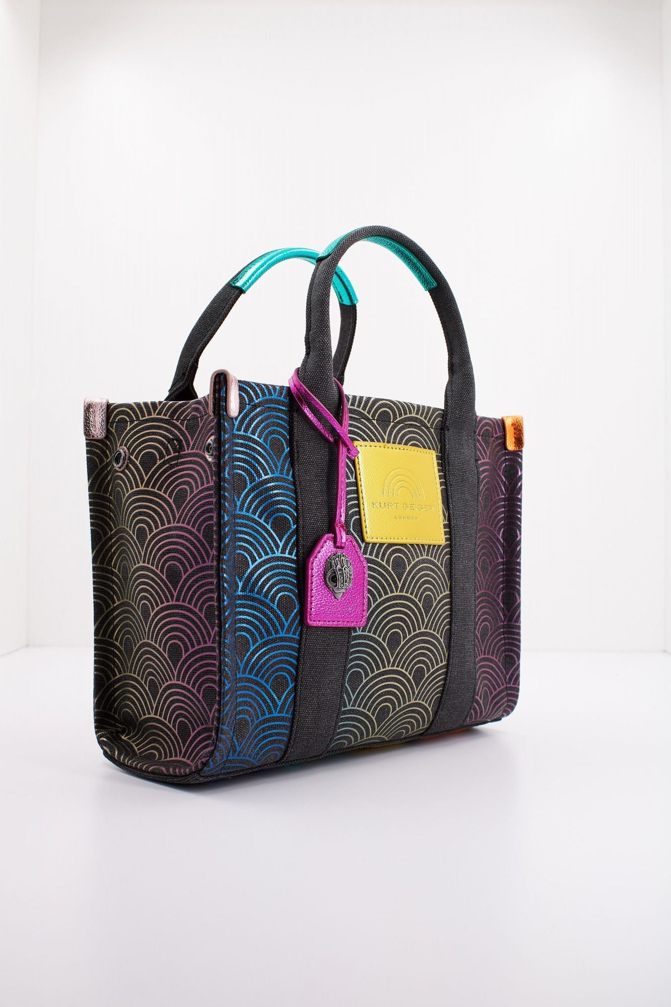 KURT GEIGER LONDON SMALL SOUTHBANK TOTE en color NEGRO (2)