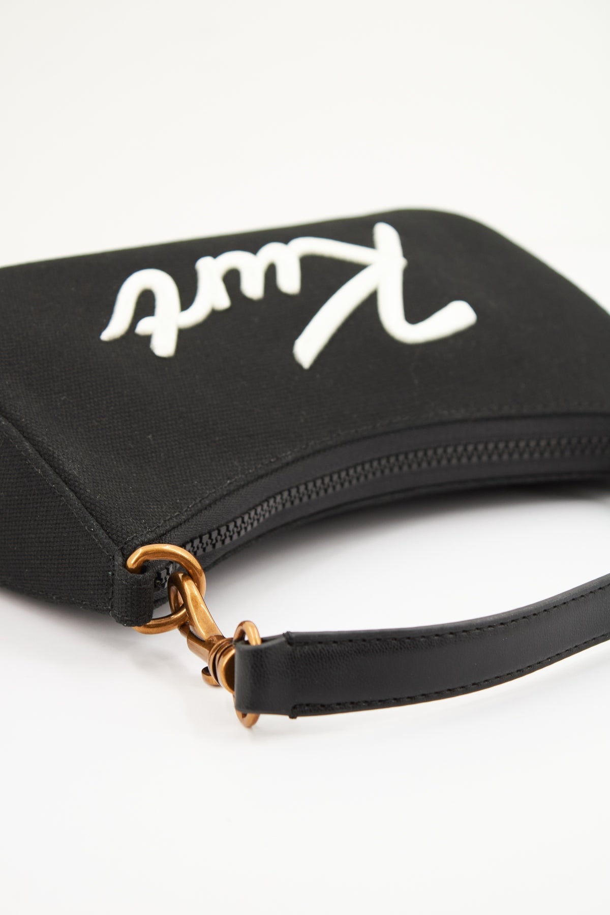KURT GEIGER LONDON SM HOBO XBODY en color NEGRO (3)