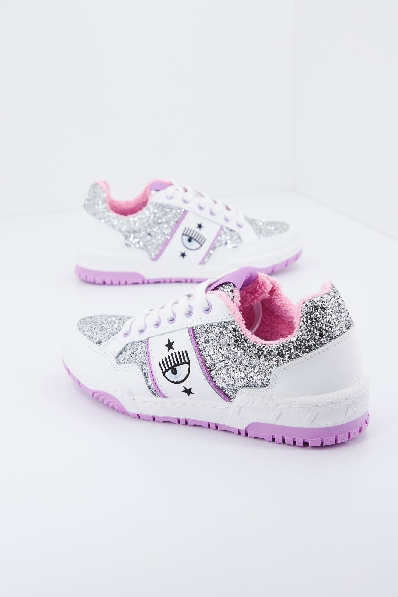 CHIARA FERRAGNI CF1 LOW en color BLANCO (2)