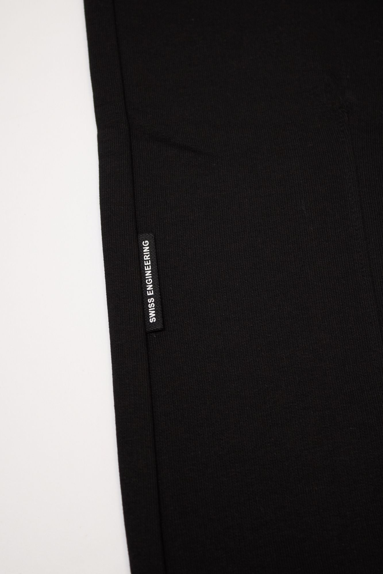 ON RUNNING CLUB PANTS en color NEGRO (3)