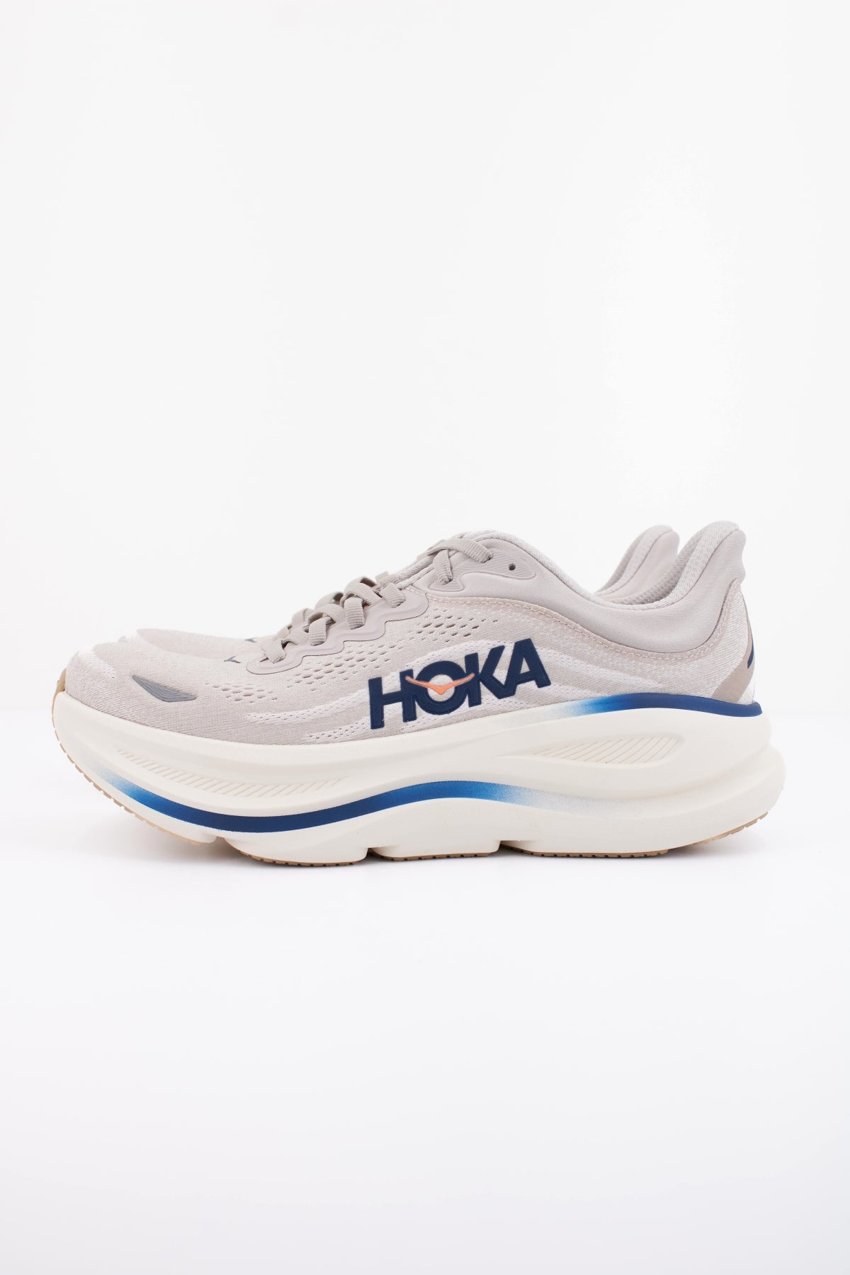 HOKA ZAPATILLA BONDI 9 en color BEIS (1)