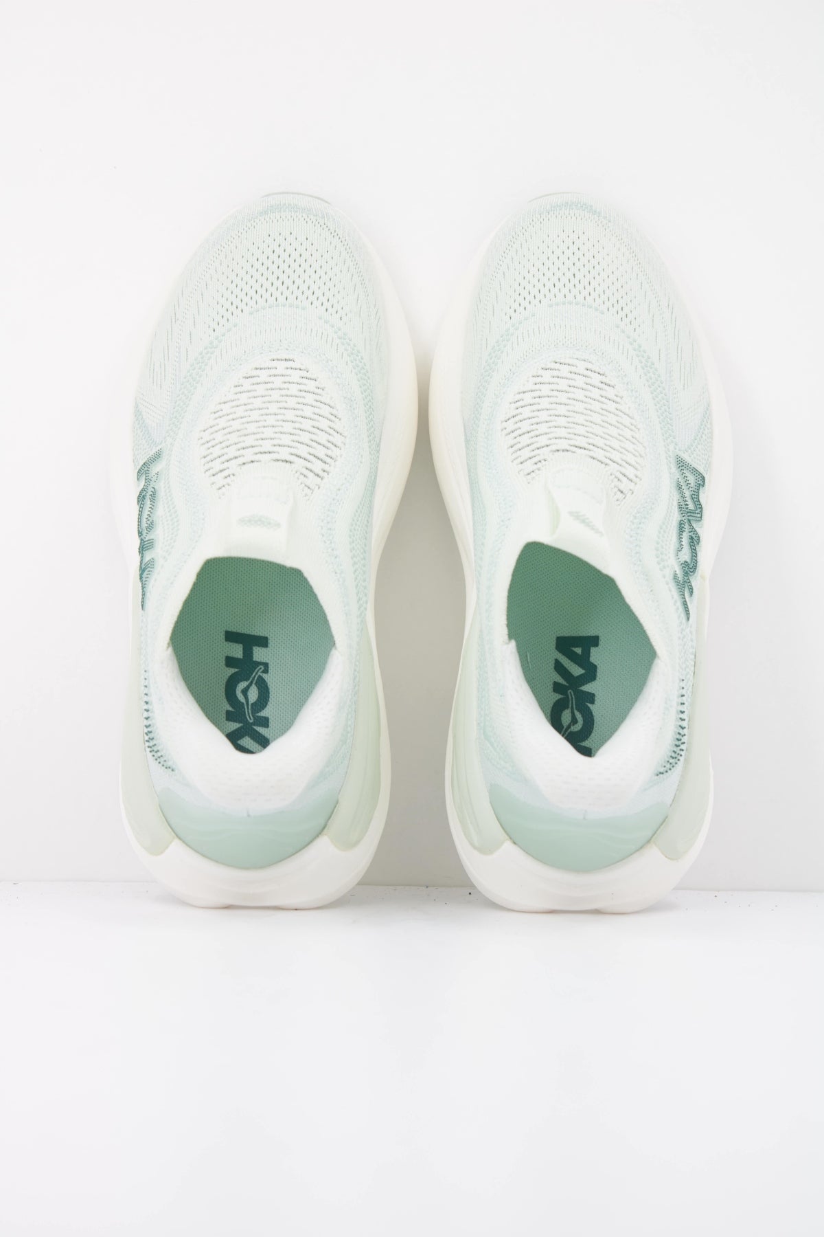 HOKA 1168877HO en color VERDE (3)