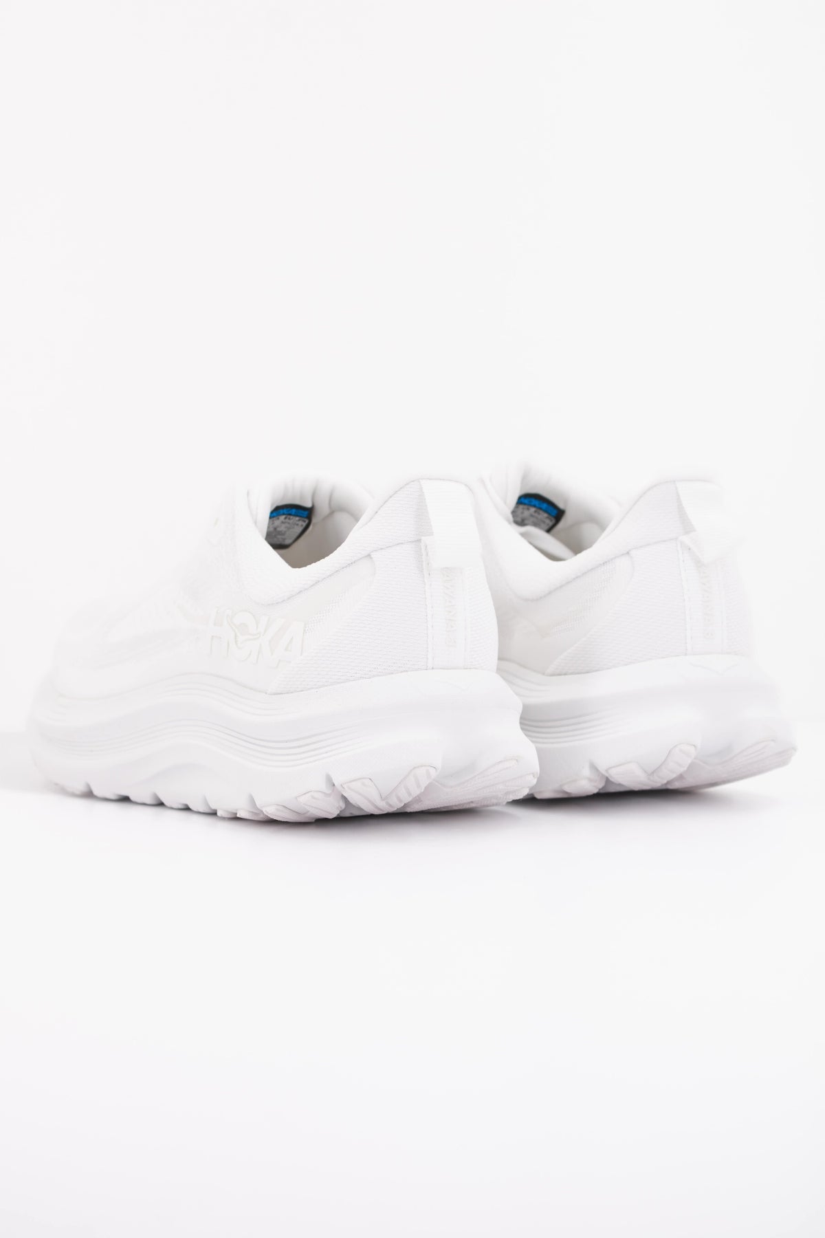 HOKA ZAPATILLA W KAWANA 3 en color BLANCO (4)