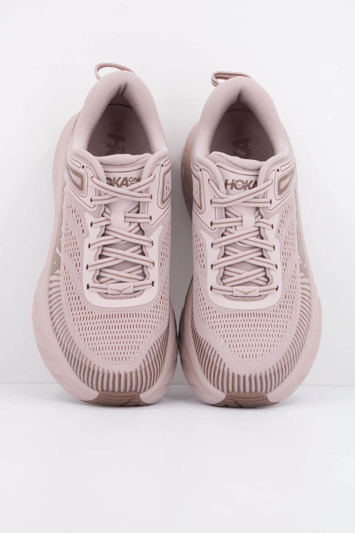 HOKA W BONDI 7 en color ROSA (3)