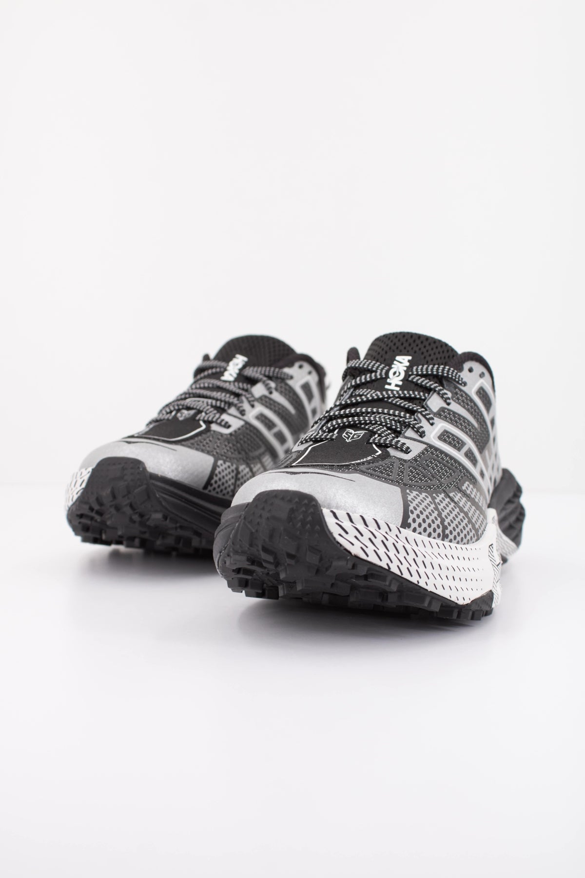 HOKA ZAPATILLA U SPEEDGOAT 2 T en color NEGRO (2)