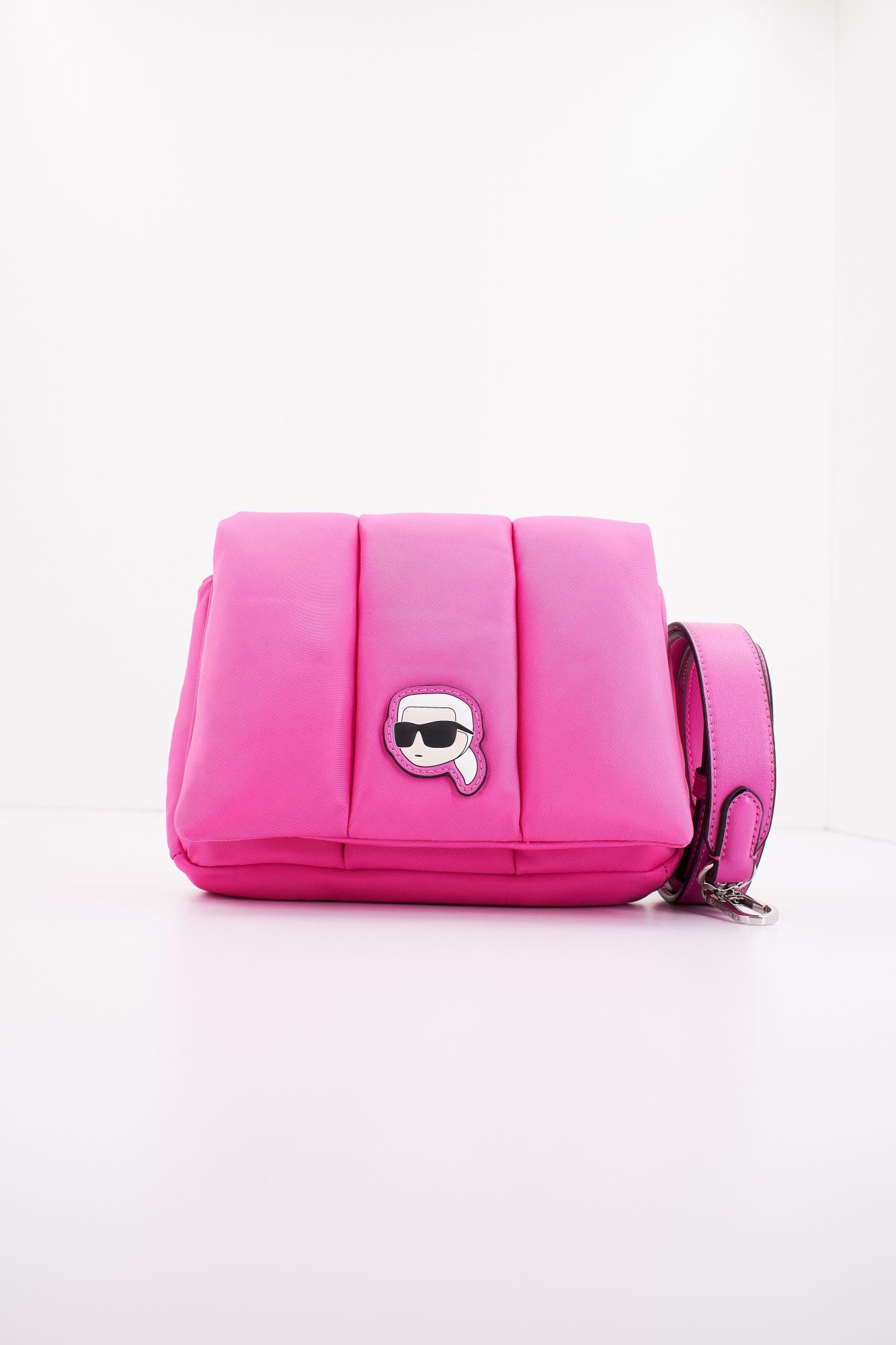 KARL LAGERFELD K/IKONIK 2.0 NYLON PUFF CB en color ROSA (1)