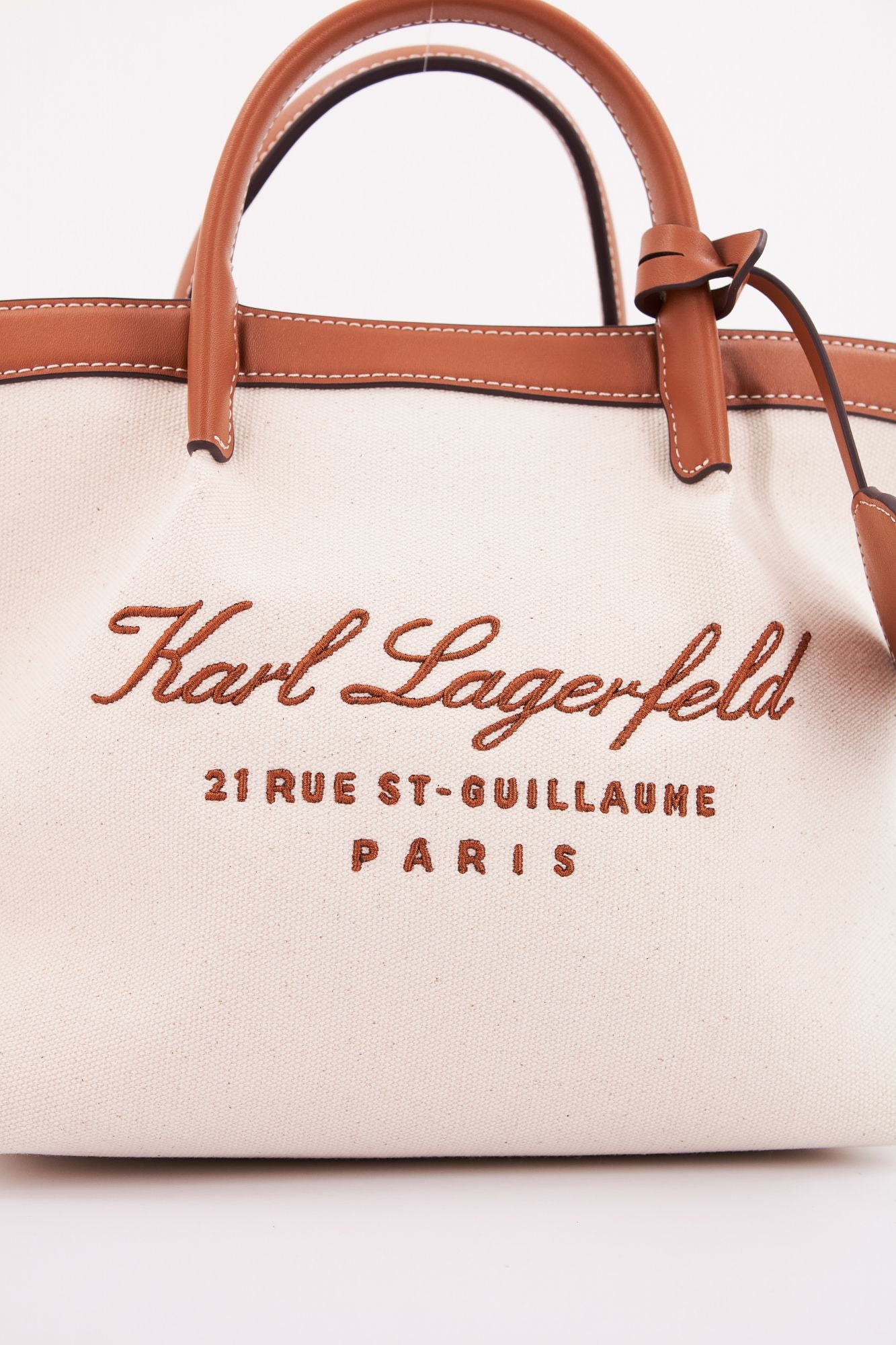 KARL LAGERFELD HOTEL KARL SM TOTE CANVAS en color BLANCO (4)