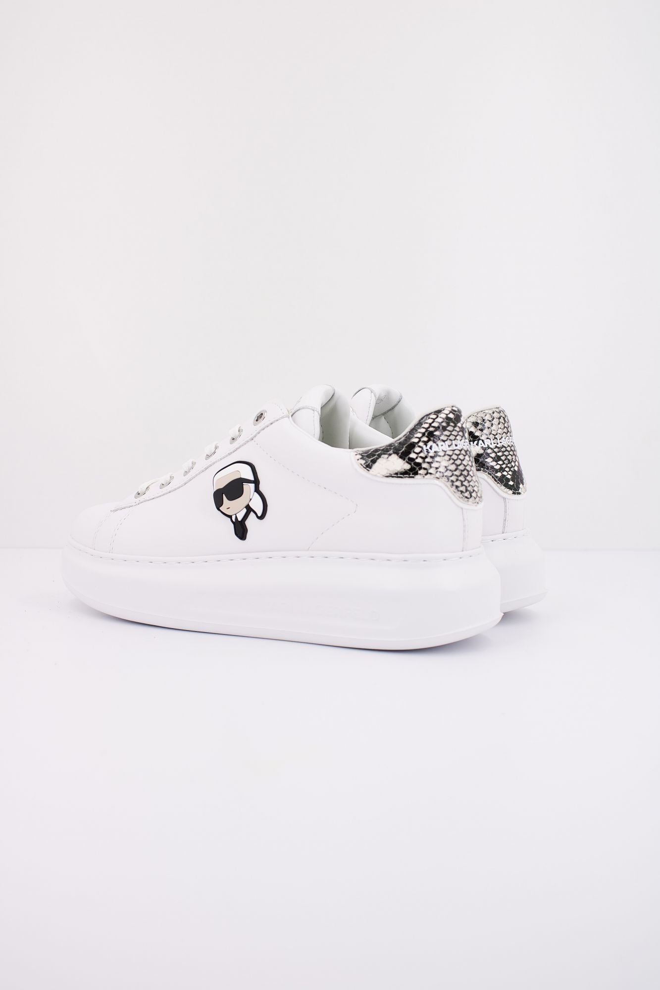 KARL LAGERFELD KAPRI KARL NFT SNAKE KOUNT en color BLANCO (4)